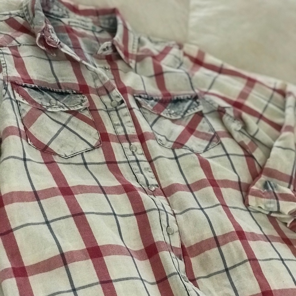 Long Sleeve Button down - Size Medium